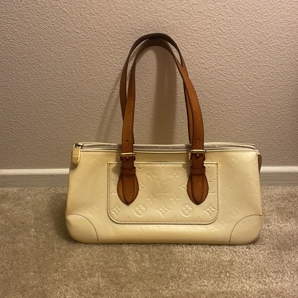 LOUIS VUITTON VERNIS SHOULDER PURSE BAG - Picture 3 of 17